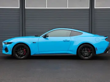 FORD Mustang 5.0 V8 NEUES MODELL SHZ SBL SPUR TTW R19