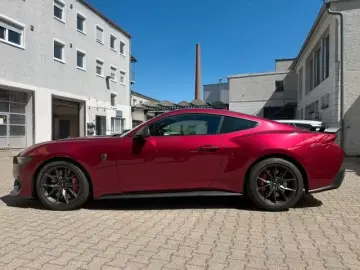 Ford Mustang V8 5.0 DARK HoRSE