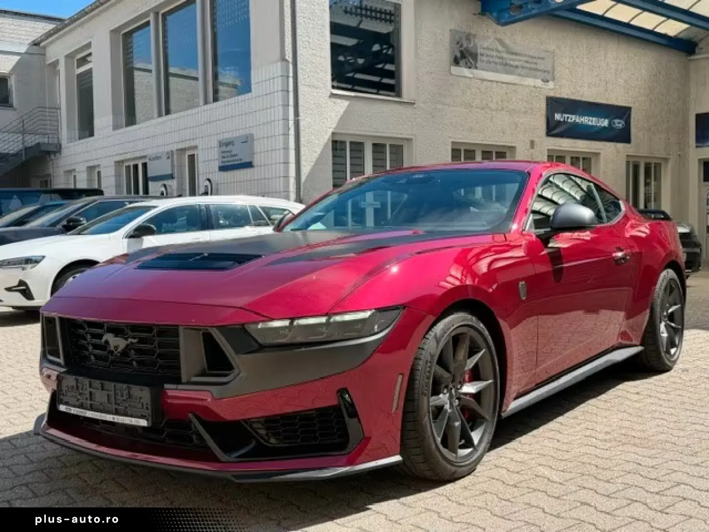 Ford Mustang V8 5.0 DARK HoRSE