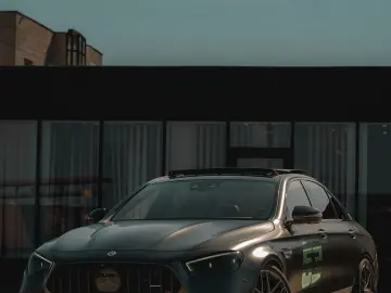 Mercedes-Benz E 63 AMG