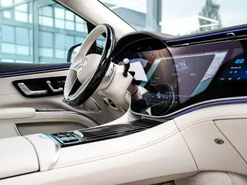 MERCEDES-BENZ EQS SUV Maybach 680  First Class Paket