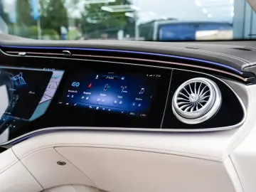 MERCEDES-BENZ EQS SUV Maybach 680  First Class Paket