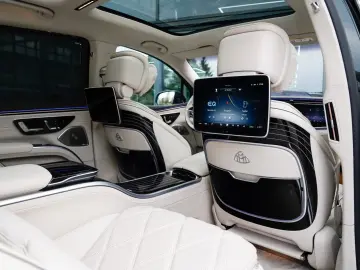 MERCEDES-BENZ EQS SUV Maybach 680  First Class Paket