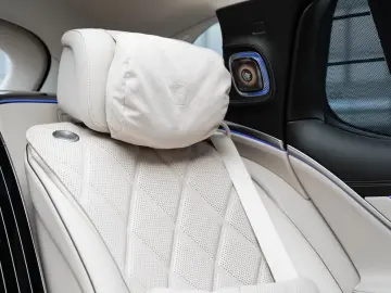 MERCEDES-BENZ EQS SUV Maybach 680  First Class Paket