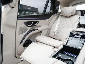 MERCEDES-BENZ EQS SUV Maybach 680  First Class Paket