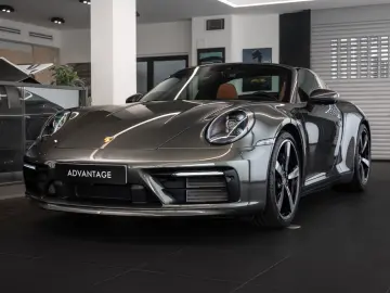 PORSCHE 911 Targa 4 Heritage Design Lift 360 LED