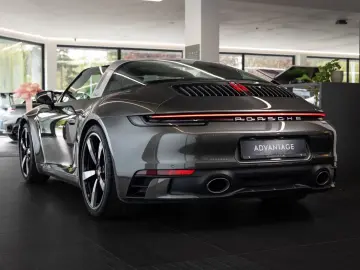 PORSCHE 911 Targa 4 Heritage Design Lift 360 LED