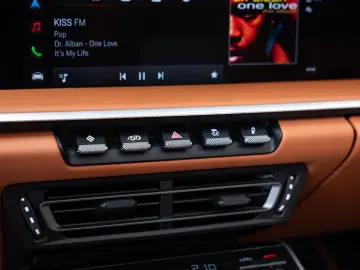 PORSCHE 911 Targa 4 Heritage Design Lift 360 LED