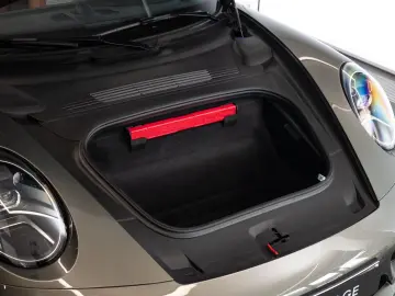 PORSCHE 911 Targa 4 Heritage Design Lift 360 LED
