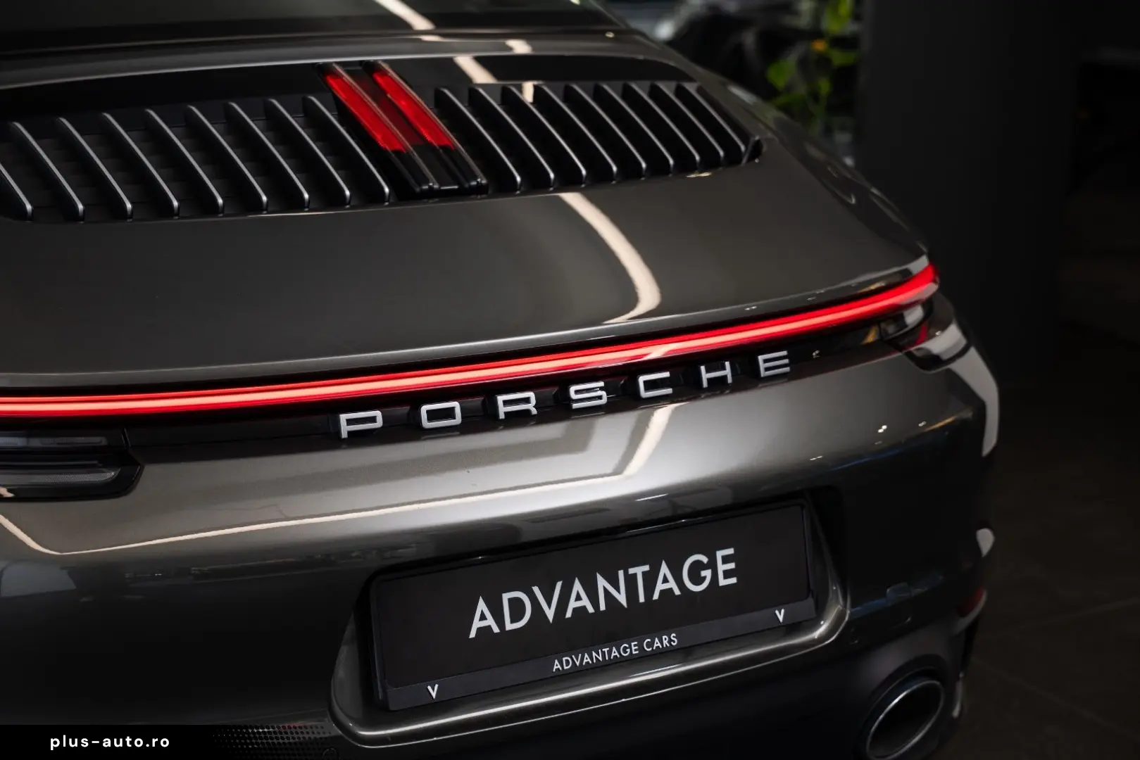 PORSCHE 911 Targa 4 Heritage Design Lift 360 LED