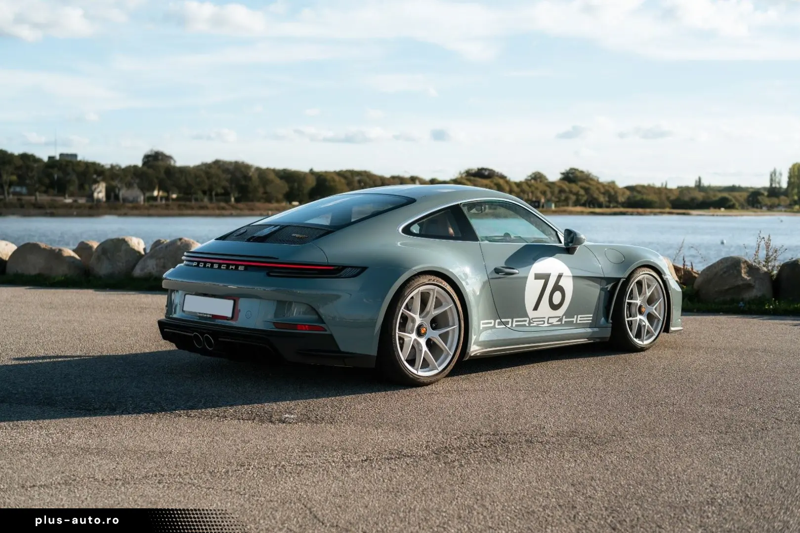 PORSCHE 911 S T