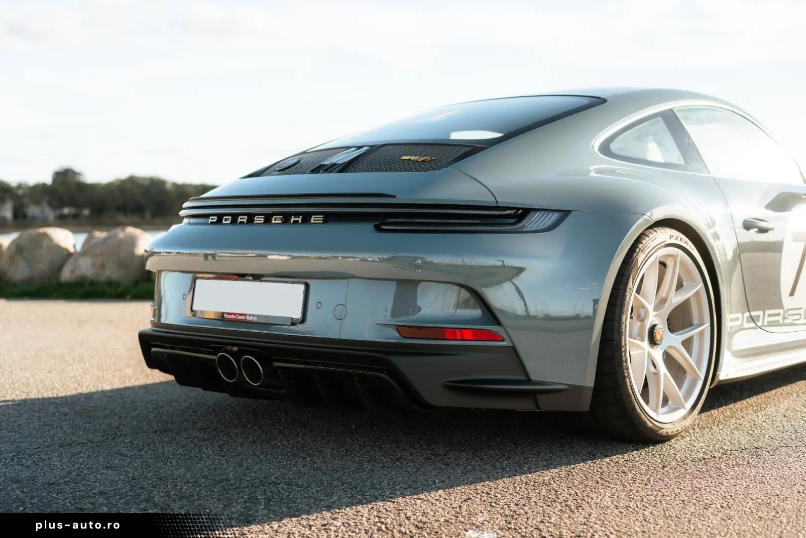 PORSCHE 911 S T