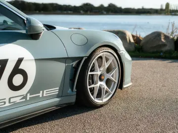 PORSCHE 911 S T