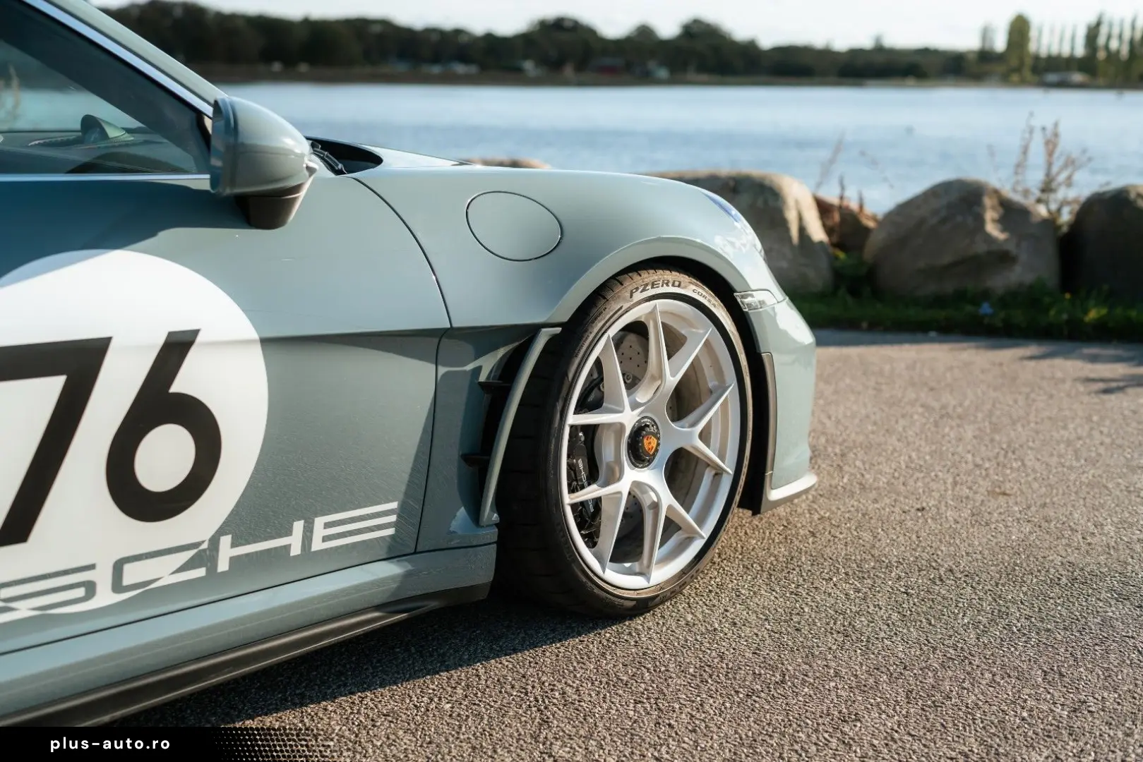 PORSCHE 911 S T