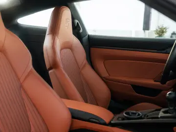 PORSCHE 911 S T