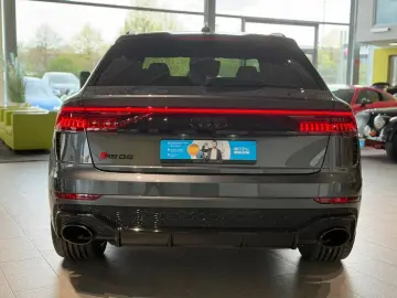 AUDI RSQ8 4.0 TFSI quattro Keramik Matrix Pano AHK