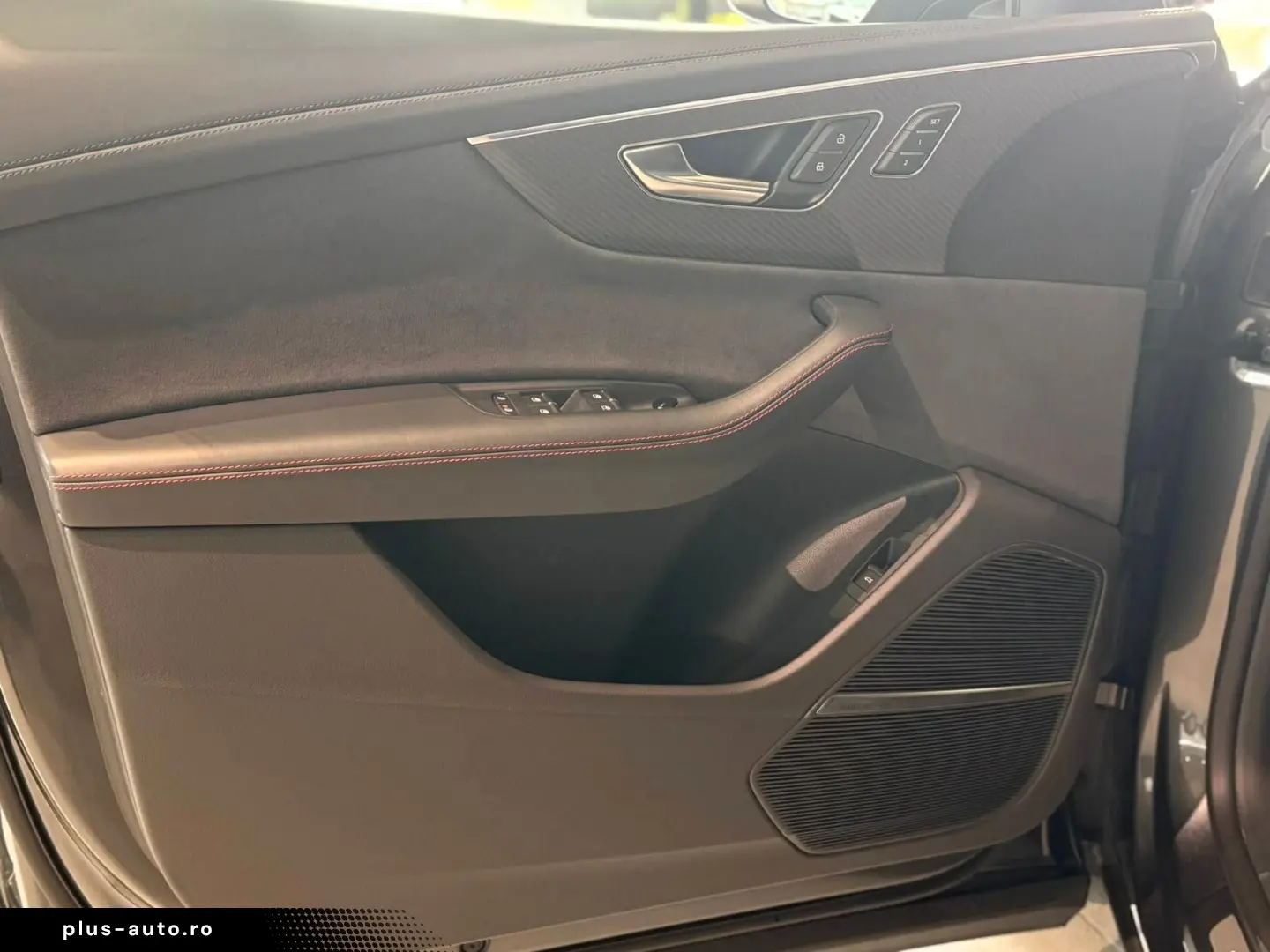 AUDI RSQ8 4.0 TFSI quattro Keramik Matrix Pano AHK