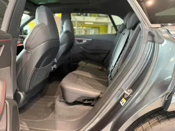 AUDI RSQ8 4.0 TFSI quattro Keramik Matrix Pano AHK