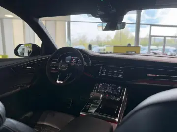AUDI RSQ8 4.0 TFSI quattro Keramik Matrix Pano AHK