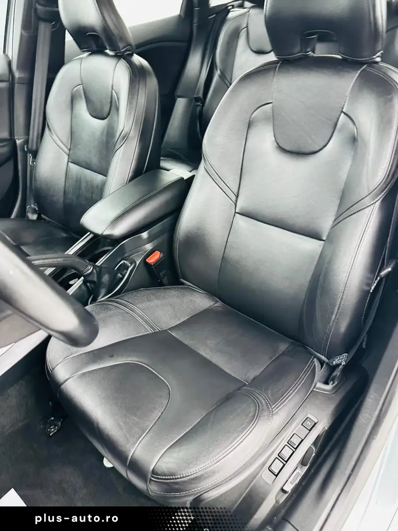 VOLVO V40 2015 1.6D E5 Garantie 12 Luni Rate Avans 0 Doar Cu