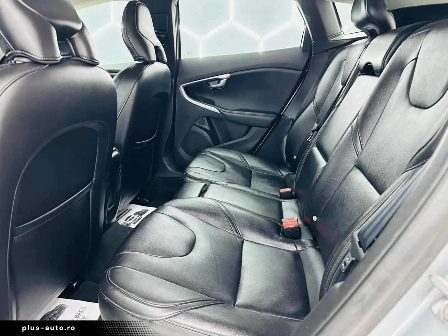 VOLVO V40 2015 1.6D E5 Garantie 12 Luni Rate Avans 0 Doar Cu
