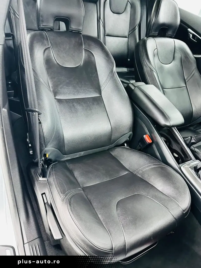VOLVO V40 2015 1.6D E5 Garantie 12 Luni Rate Avans 0 Doar Cu