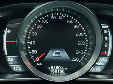 VOLVO V40 2015 1.6D E5 Garantie 12 Luni Rate Avans 0 Doar Cu