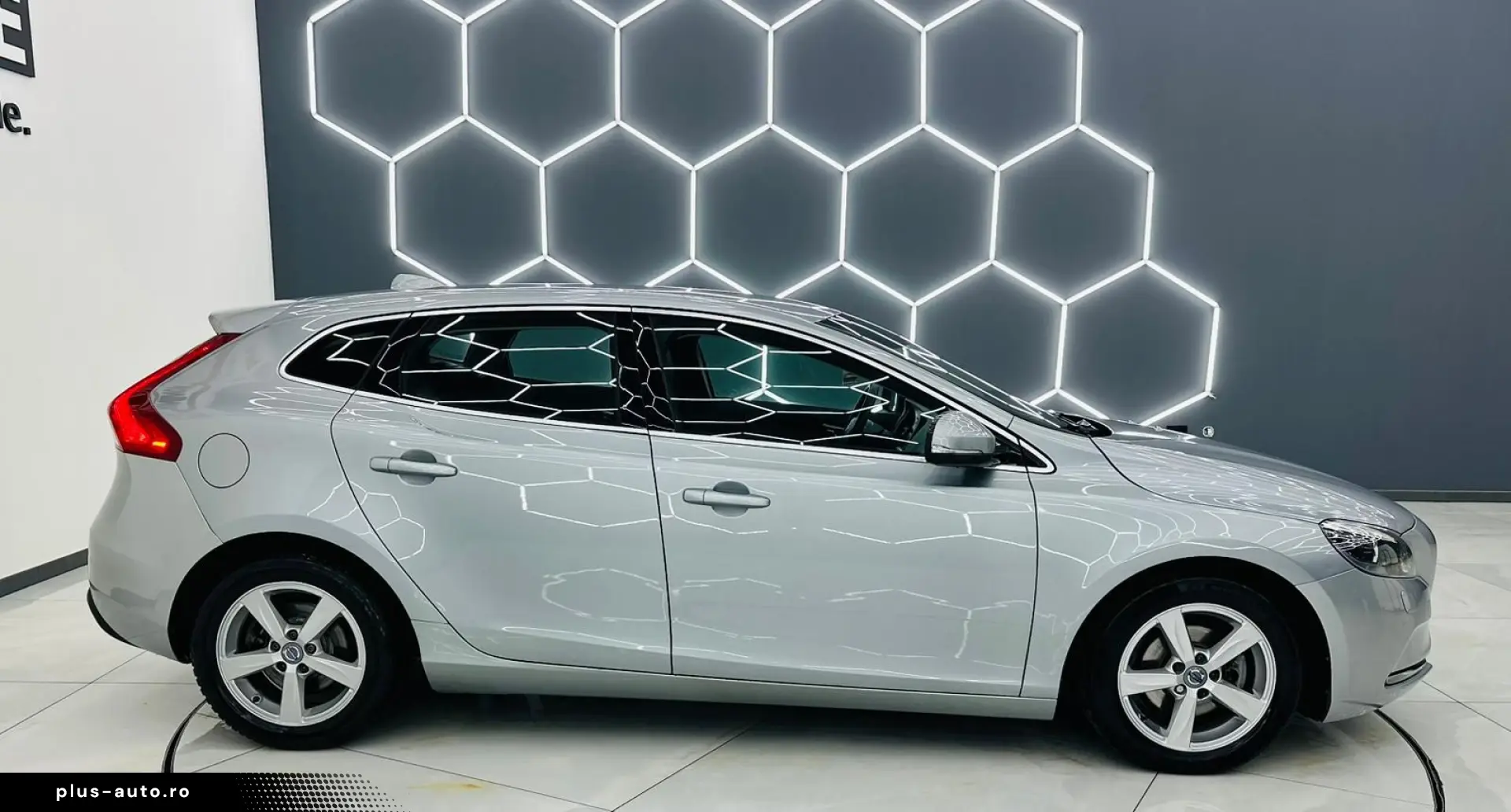 VOLVO V40 2015 1.6D E5 Garantie 12 Luni Rate Avans 0 Doar Cu