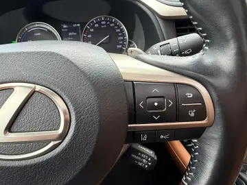 Lexus Seria-Rx