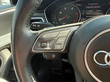 Audi A4 2.0  150 hp AT