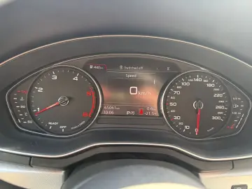 Audi A4 2.0  150 hp AT
