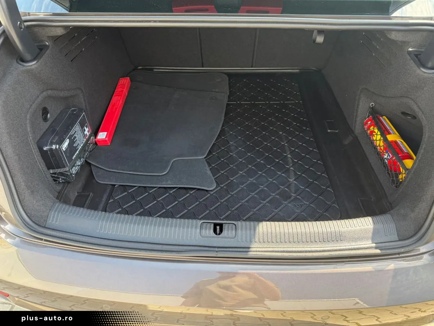 Audi A4 2.0  150 hp AT