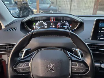 Peugeot 3008 1.5 dci automata an 2019 impecabila km reali