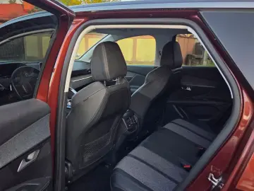 Peugeot 3008 1.5 dci automata an 2019 impecabila km reali