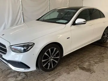 MERCEDES-BENZ E 300 e Lim. Avantgarde Virtual Pano Kam