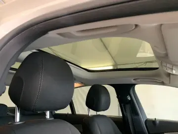 MERCEDES-BENZ E 300 e Lim. Avantgarde Virtual Pano Kam