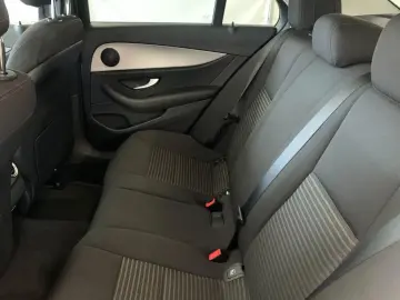 MERCEDES-BENZ E 300 e Lim. Avantgarde Virtual Pano Kam