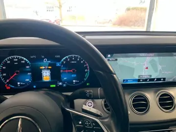 MERCEDES-BENZ E 300 e Lim. Avantgarde Virtual Pano Kam