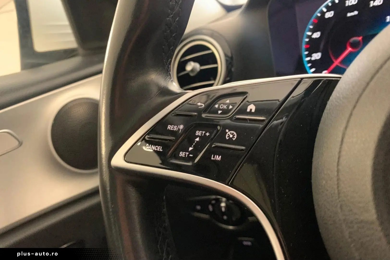 MERCEDES-BENZ E 300 e Lim. Avantgarde Virtual Pano Kam