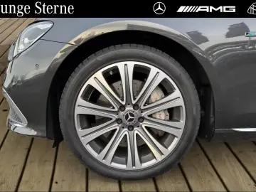 MERCEDES-BENZ E 300e Avantgarde Exclusive AHK RFK 19