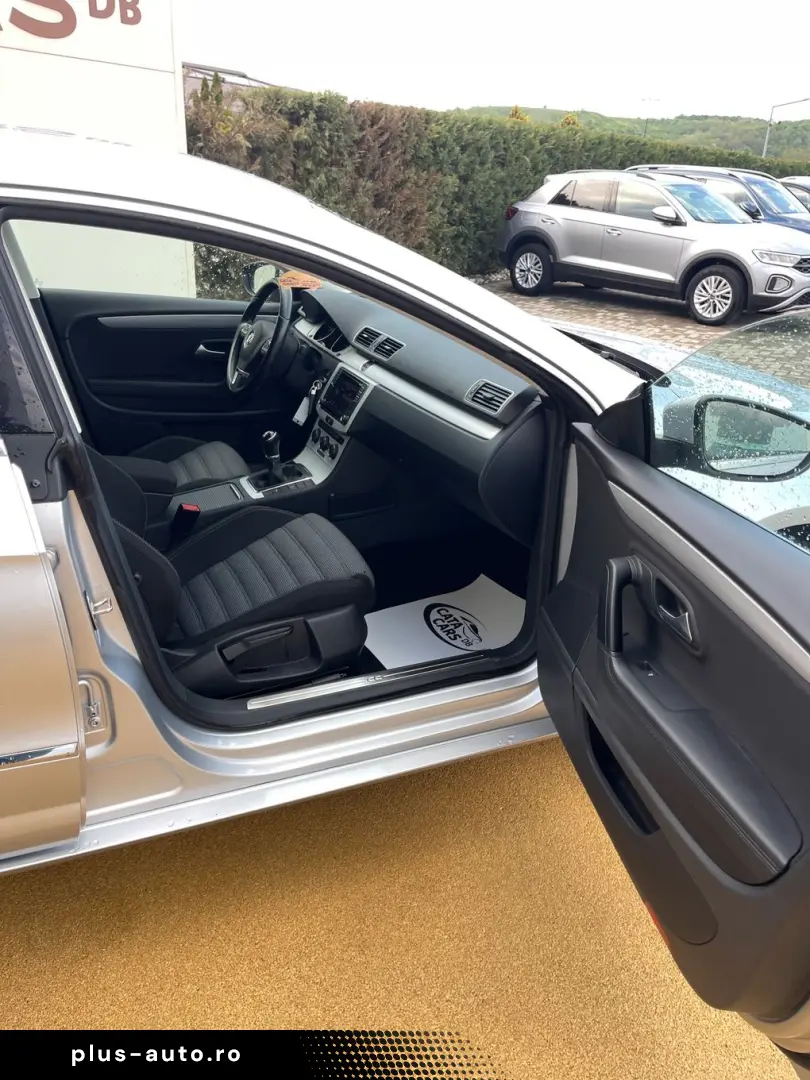 Volkswagen Passat-Cc