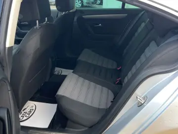 Volkswagen Passat-Cc
