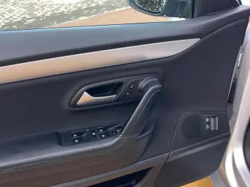 Volkswagen Passat-Cc
