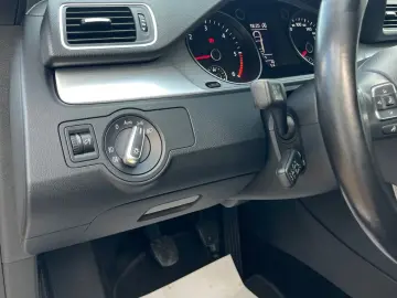 Volkswagen Passat-Cc