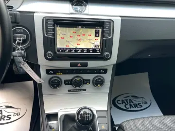 Volkswagen Passat-Cc