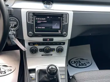 Volkswagen Passat-Cc