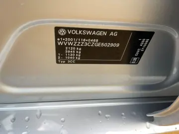 Volkswagen Passat-Cc