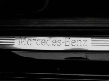 MERCEDES-BENZ E 300e Avantgarde AHK LED Kamera Navi
