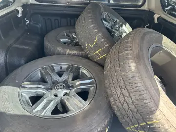TOYOTA HiluxDoubleCab 4x4 Hardt Automatik