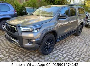 TOYOTA Hilux 2.8 D Invicible 4x4 KLIMA LED Navi